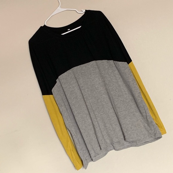 Tops - 🆕 Colorblock 3XL Long Sleeve Top